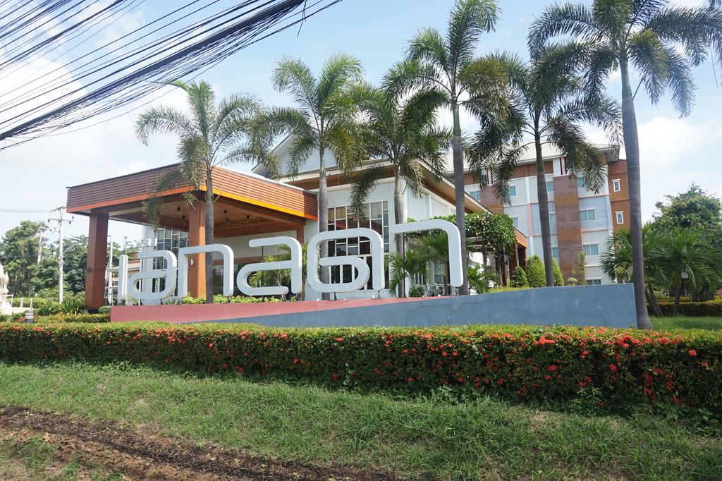 Akelada Hotel Nang Rong Exterior photo